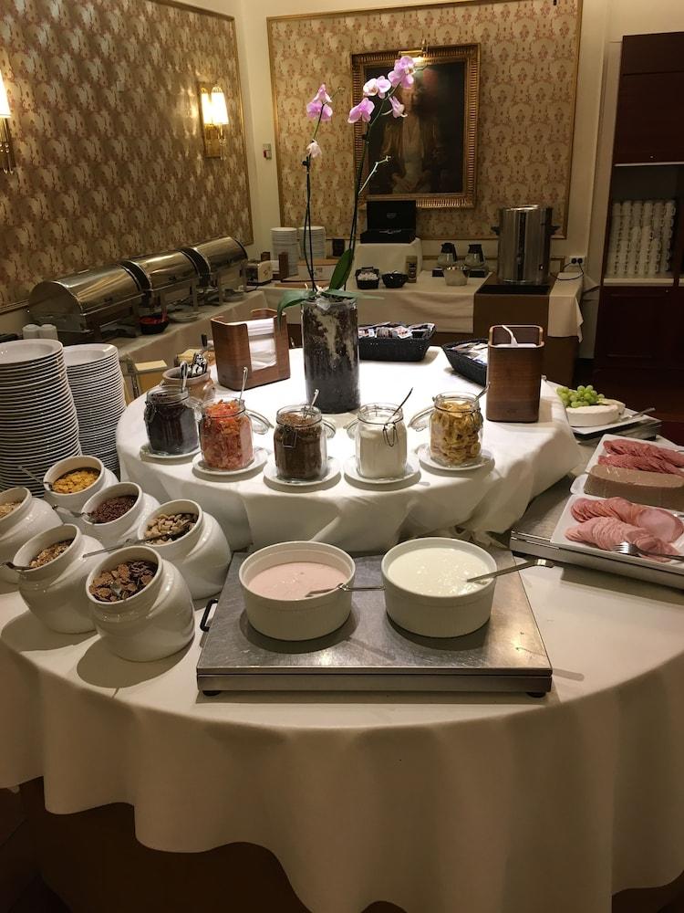 Hotel Helnan Phønix
